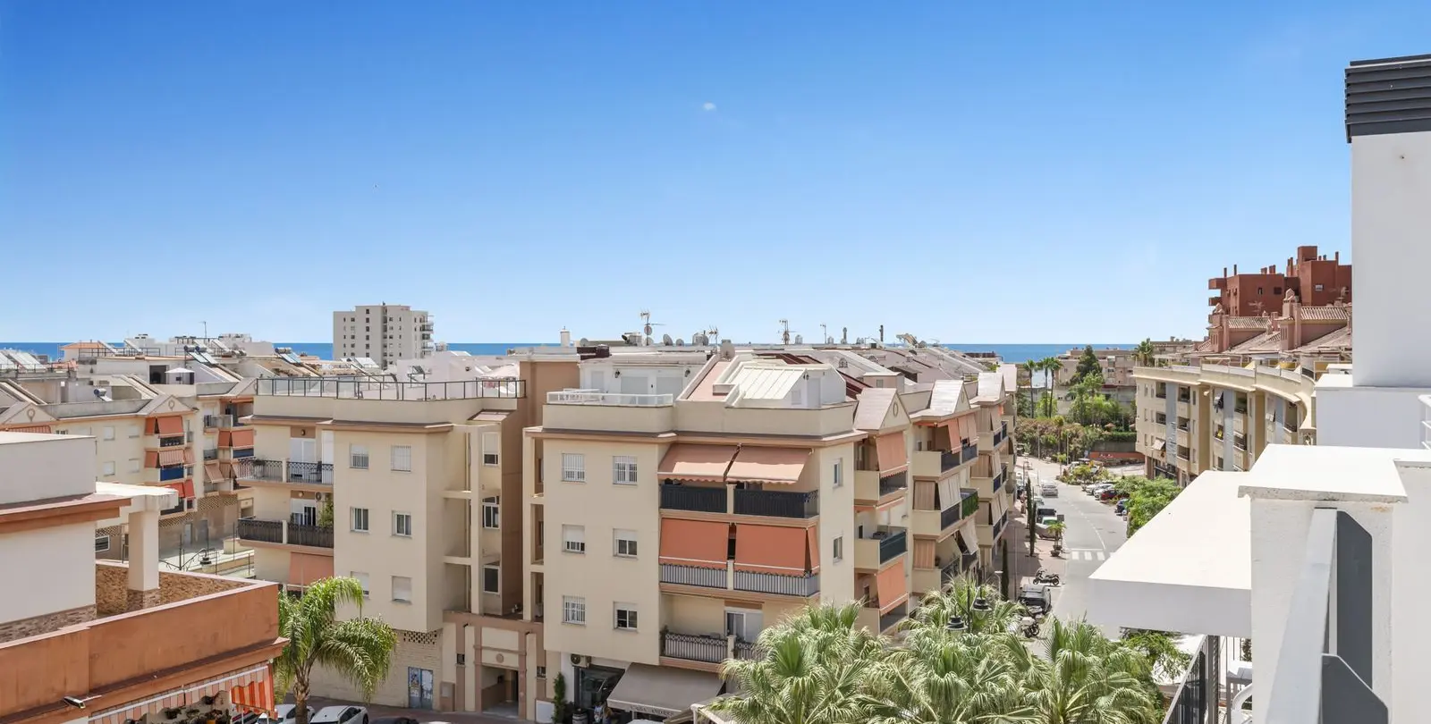 Продажа пентхауса в Estepona 20