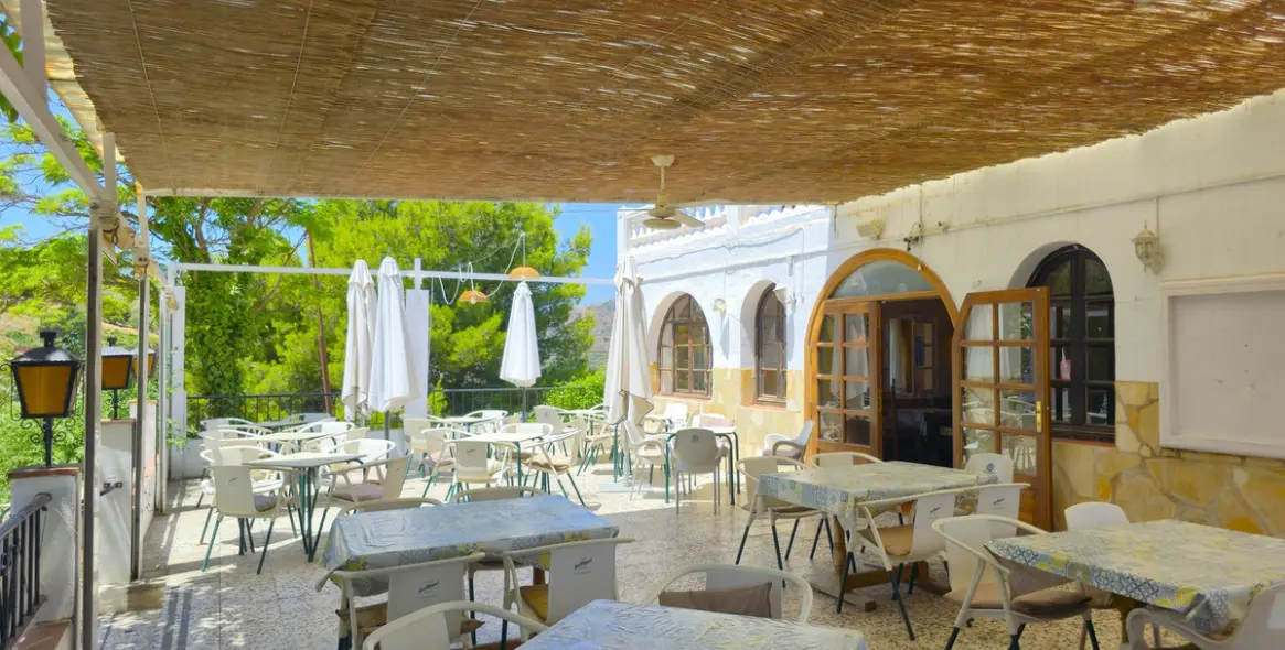 Продажа  отдельно стоящей виллы в Cómpeta 4