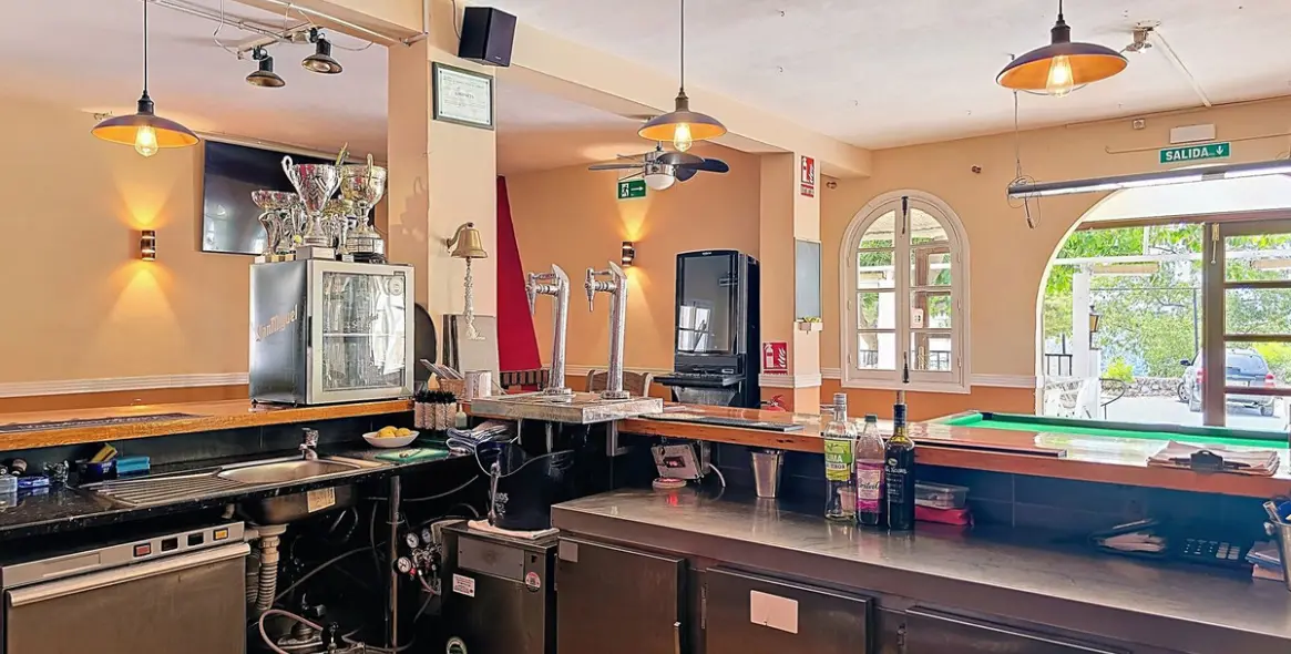 Продажа  отдельно стоящей виллы в Cómpeta 11