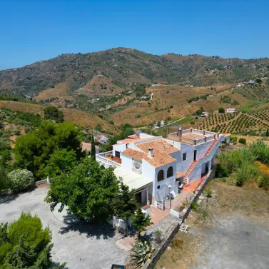 Venta de villa independiente en Cómpeta