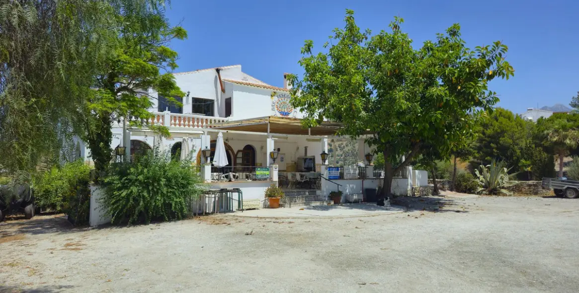 Venta de villa independiente en Cómpeta 2