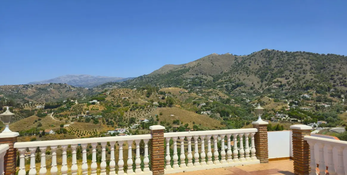 Venta de villa independiente en Cómpeta 41