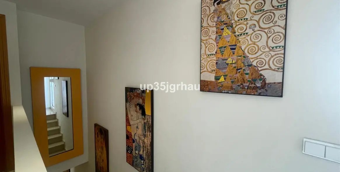 Sale of penthouse in Selwo 23