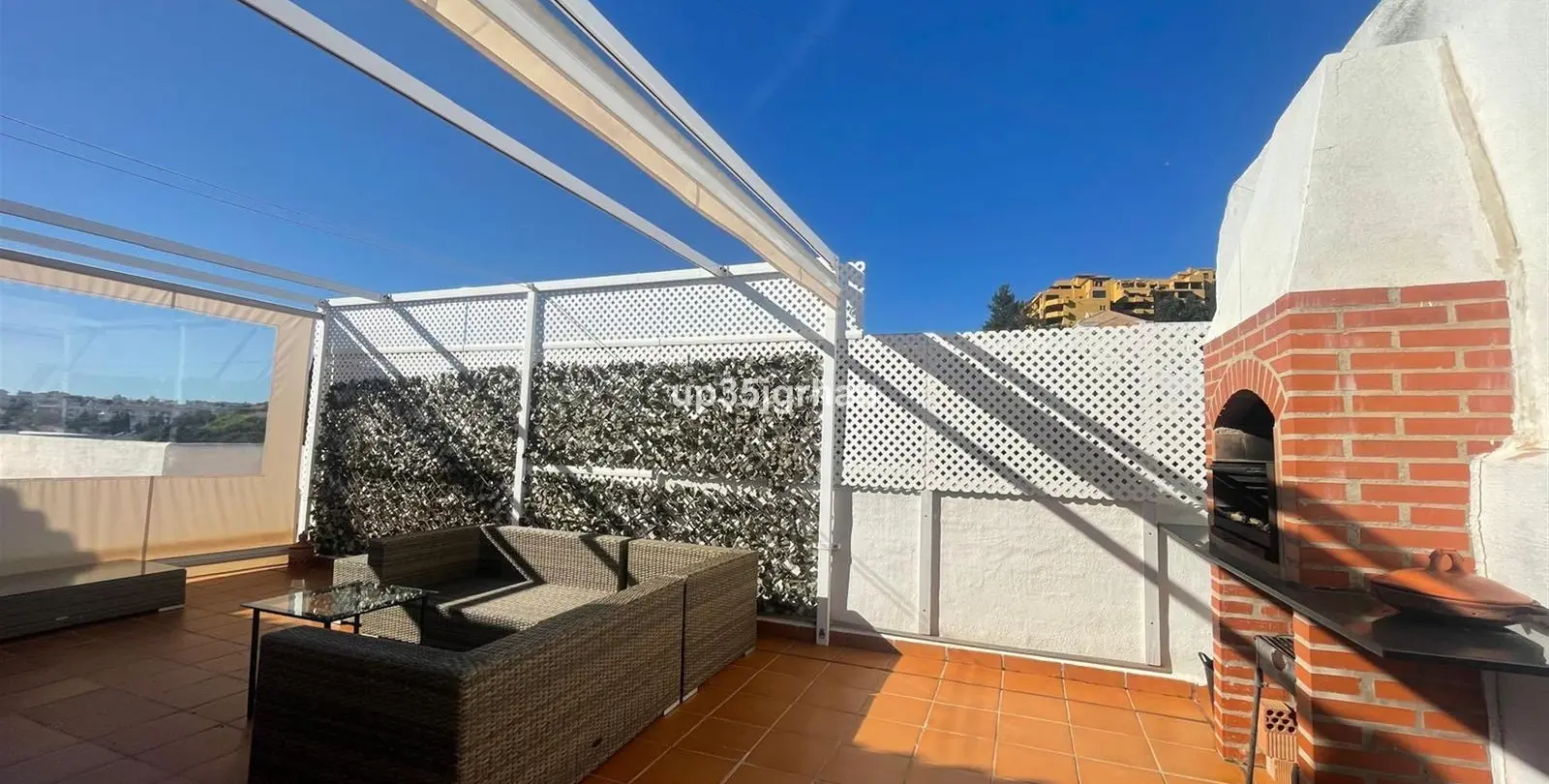 Sale of penthouse in Estepona 6
