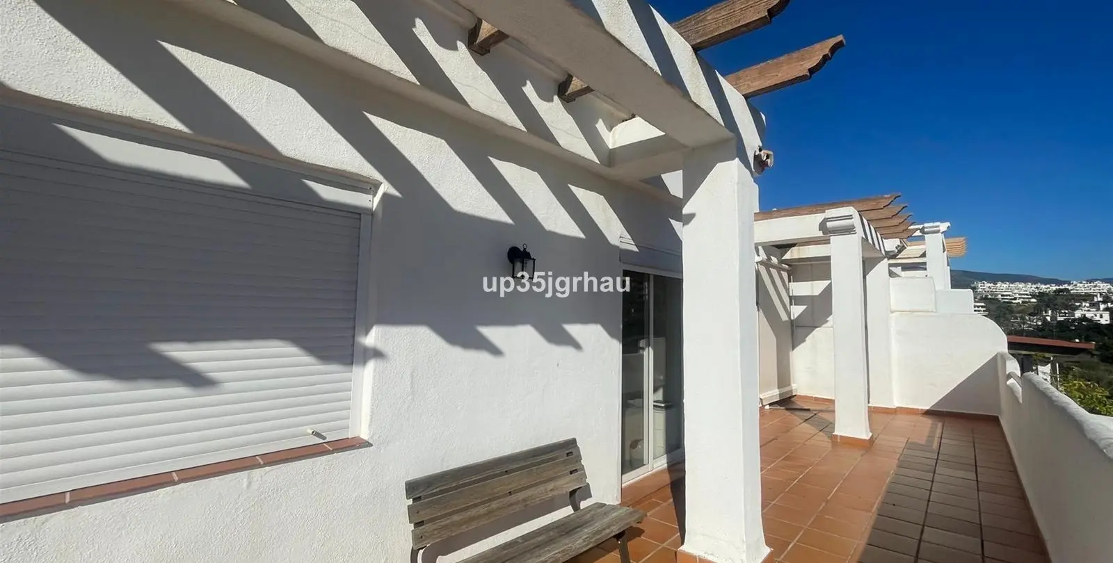 Sale of penthouse in Estepona 19