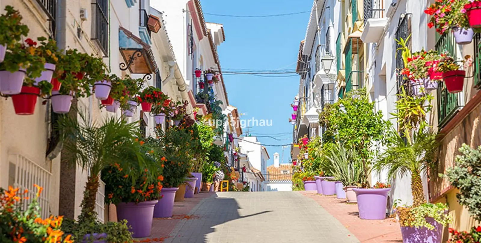 Sale of penthouse in Estepona 28