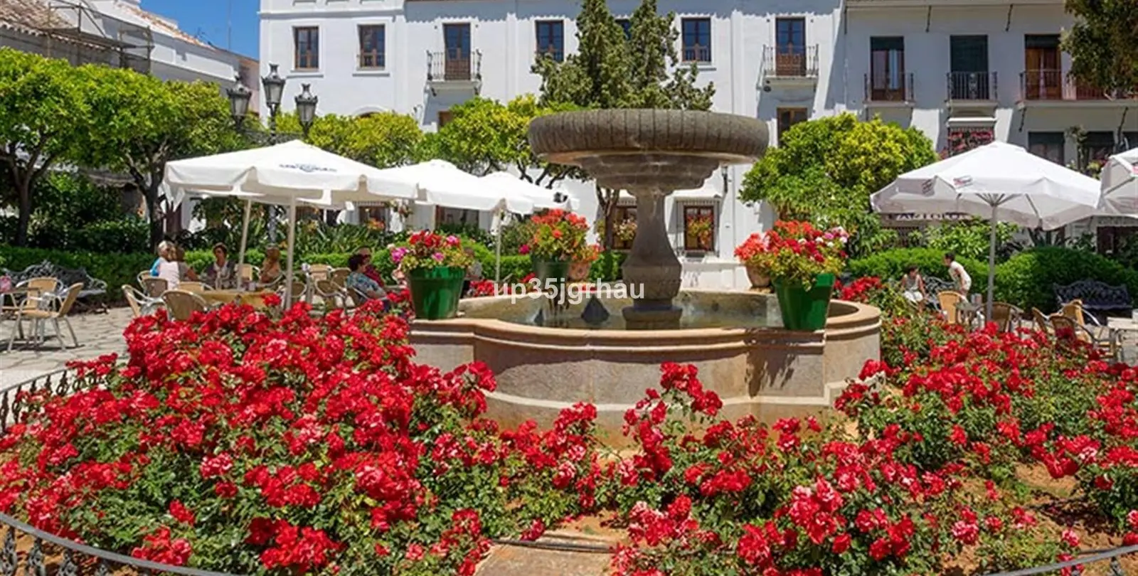 Sale of penthouse in Estepona 30