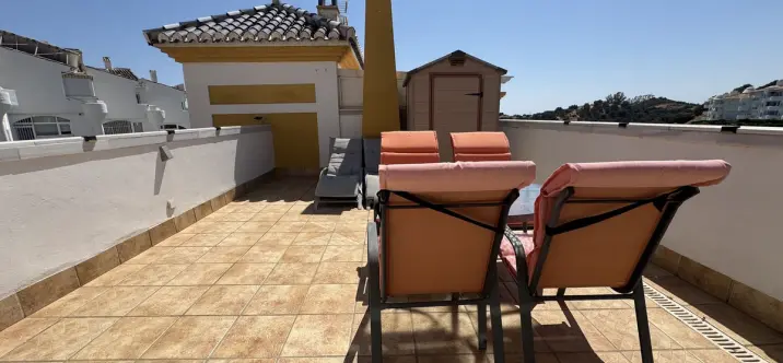 Продажа таунхауса в Calahonda 2