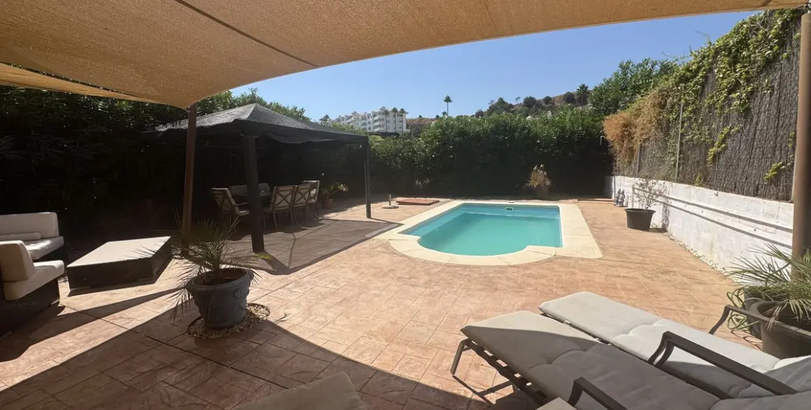 Продажа таунхауса в Calahonda 4