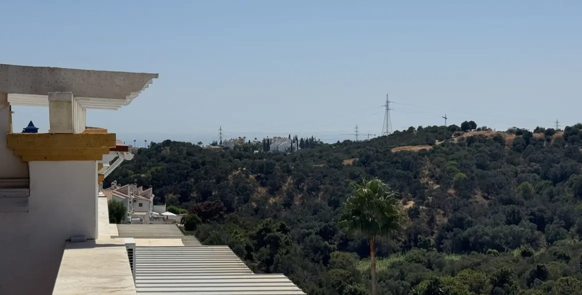 Продажа таунхауса в Calahonda 5