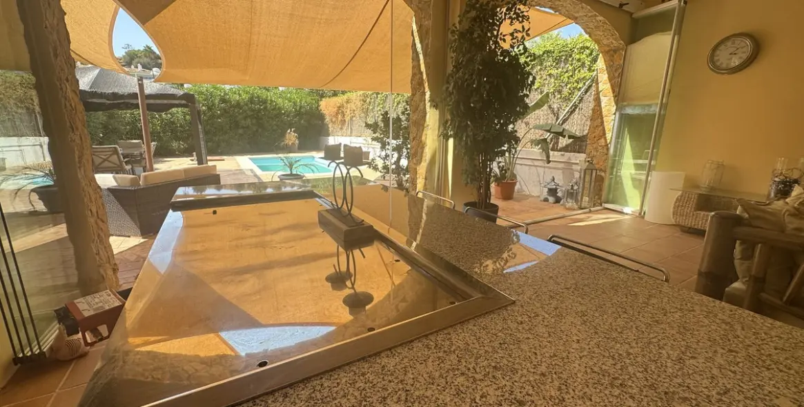 Продажа таунхауса в Calahonda 18