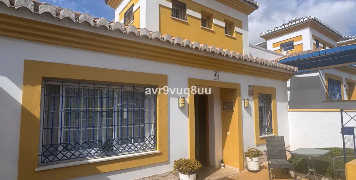 Продажа таунхауса в Calahonda 6