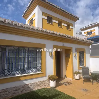 Продажа таунхауса в Calahonda