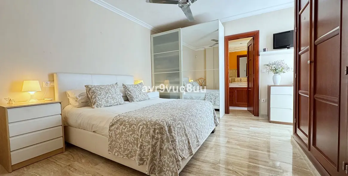 Продажа таунхауса в Calahonda 19