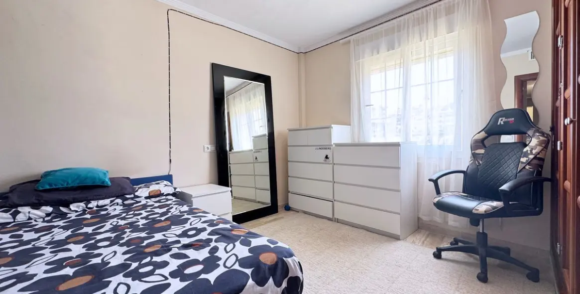 Продажа таунхауса в Calahonda 23