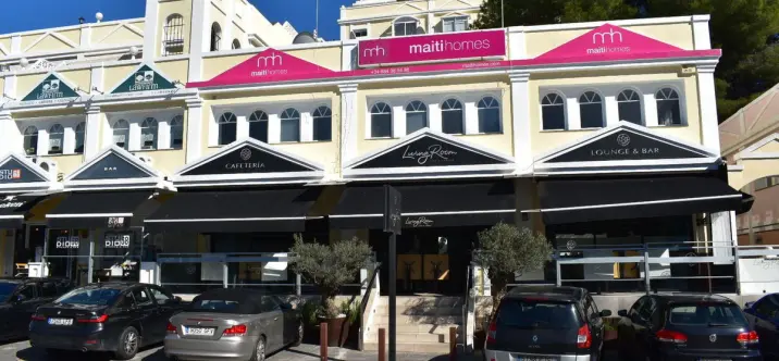 Venta de oficina en Aloha 2