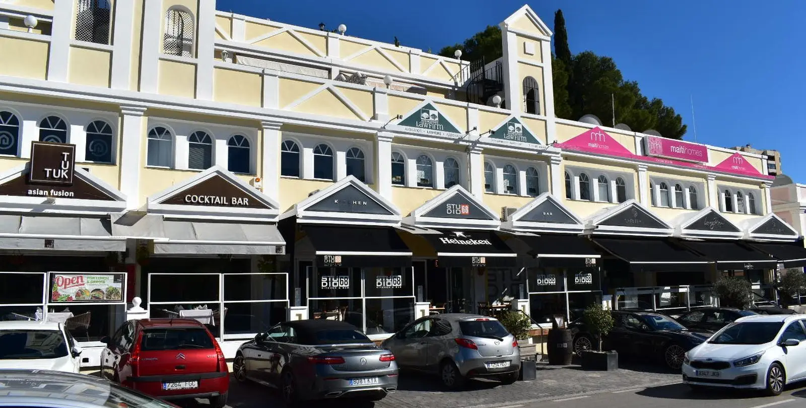 Sale of office in Aloha 4