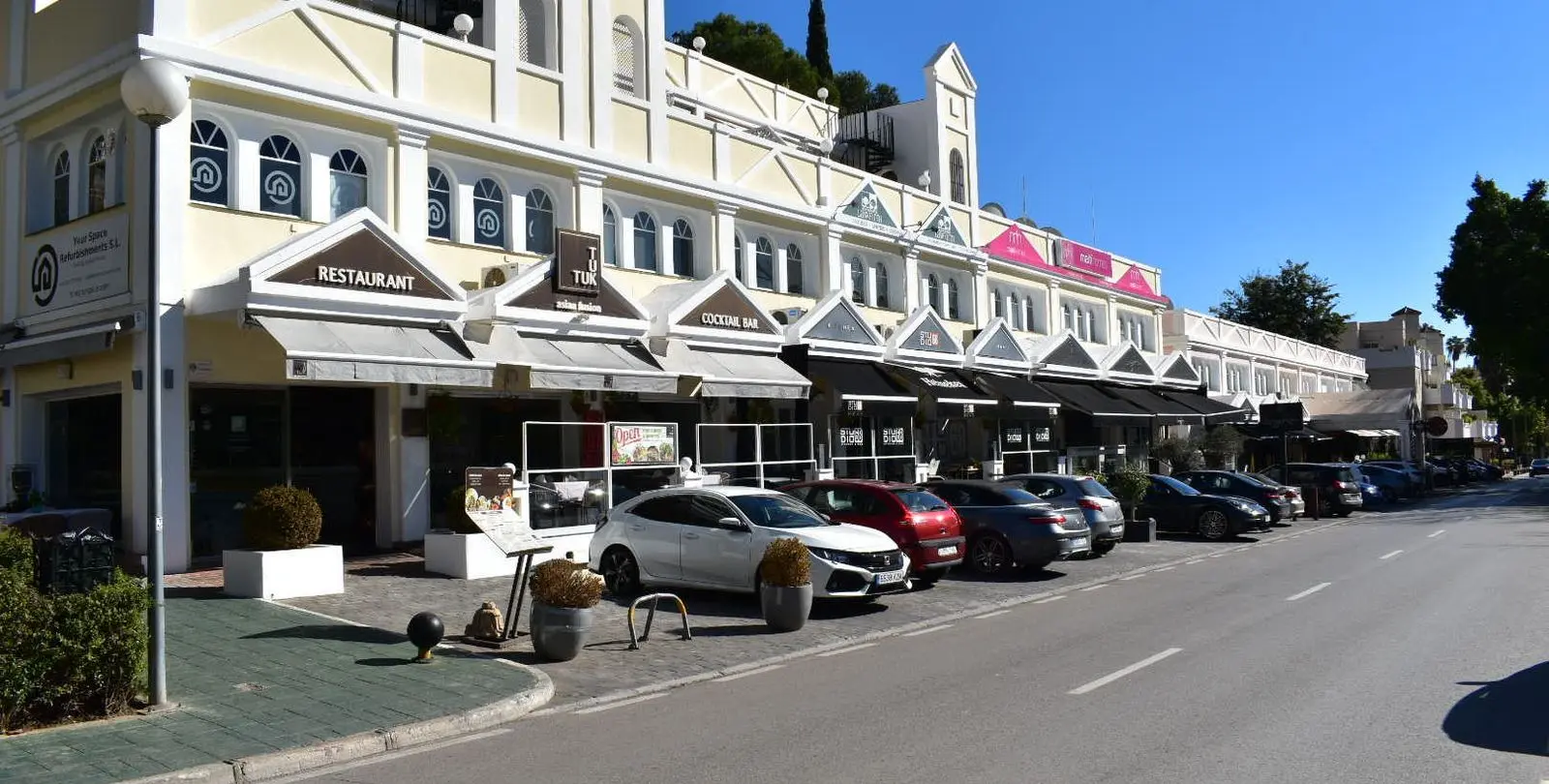 Sale of office in Aloha 8