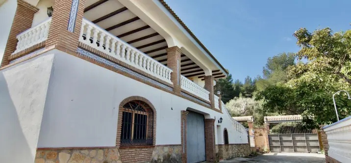 Sale of detached villa in Churriana 4