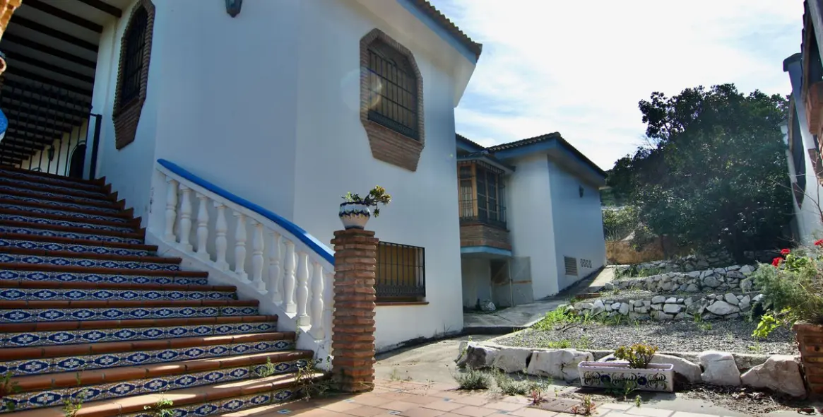 Sale of detached villa in Churriana 9