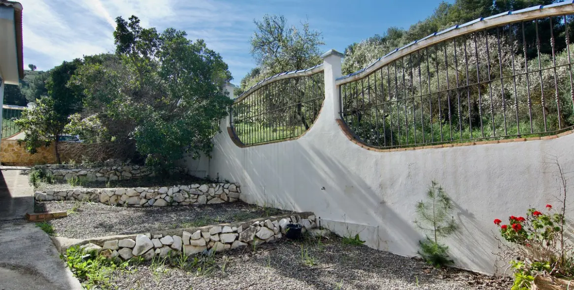 Sale of detached villa in Churriana 10