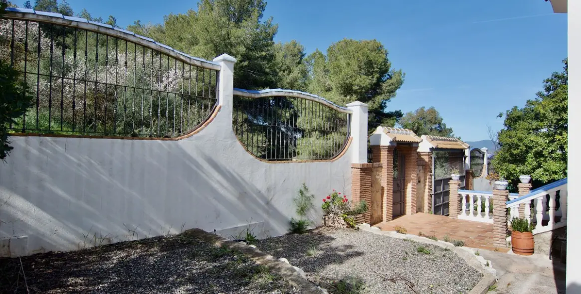 Sale of detached villa in Churriana 12