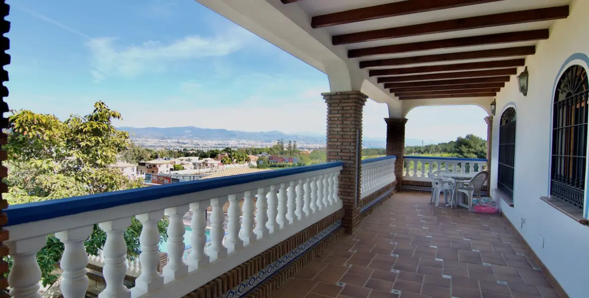 Sale of detached villa in Churriana 14