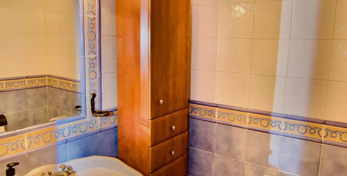 Продажа  отдельно стоящей виллы в Churriana 25