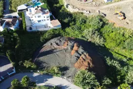 Image 4 thumb