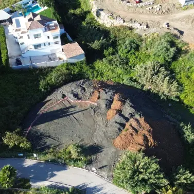 Sale of residential plot in Benahavís