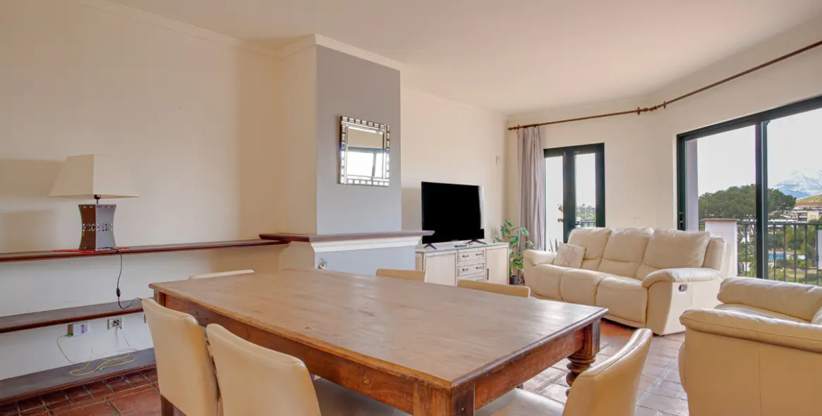 Продажа дома на две семьи в Riviera del Sol 7