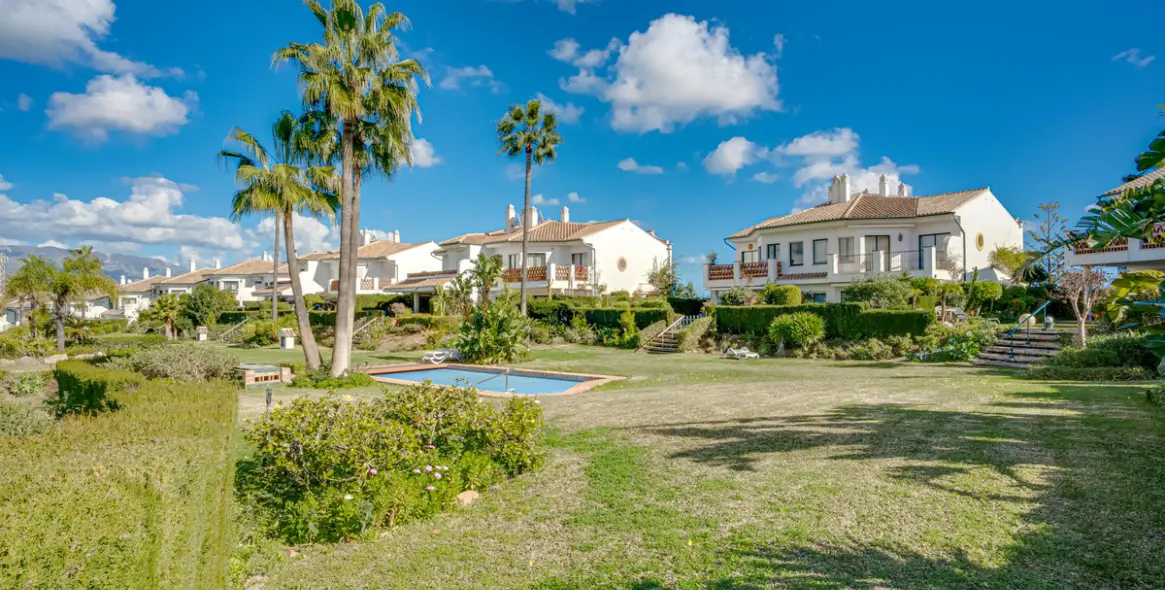 Продажа дома на две семьи в Riviera del Sol 20