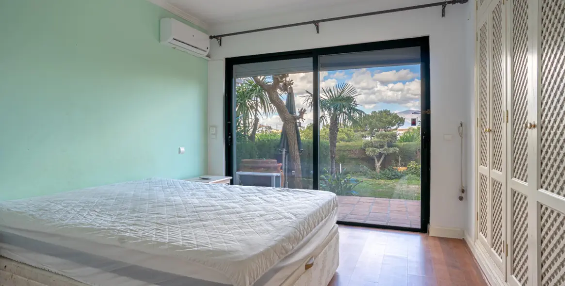 Продажа дома на две семьи в Riviera del Sol 22