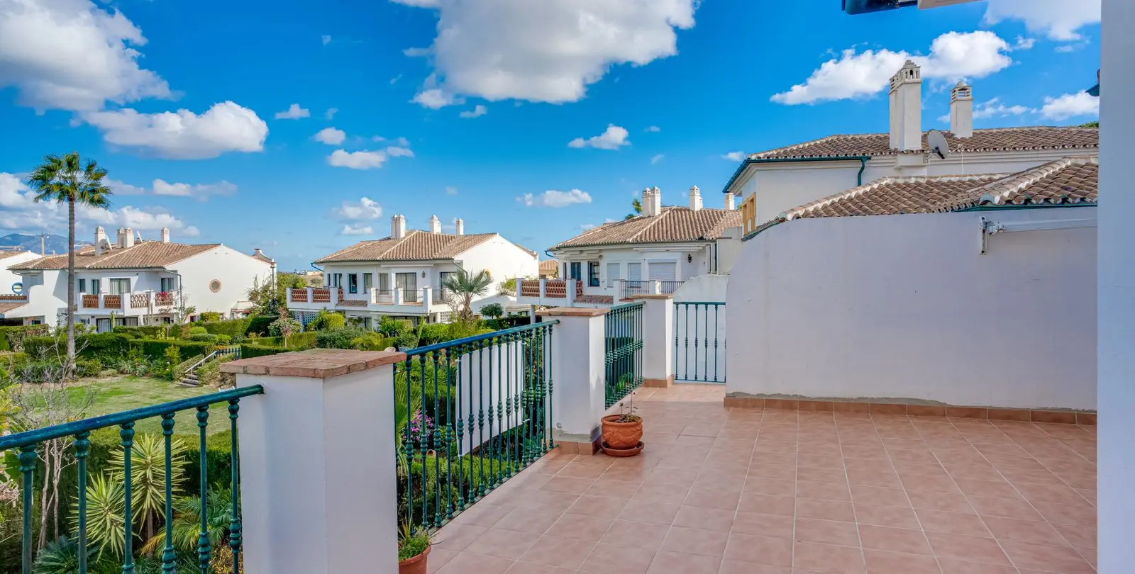 Продажа дома на две семьи в Riviera del Sol 11