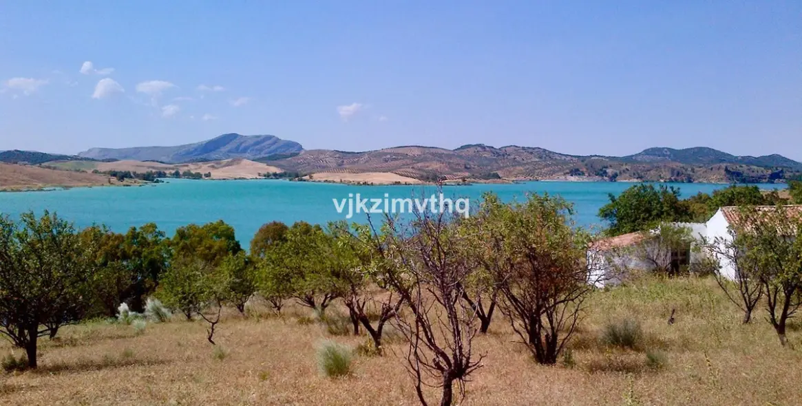 Sale of commercial plot in Ardales 14
