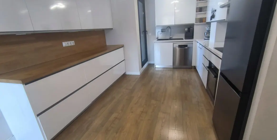 Продажа пентхауса в Estepona 12