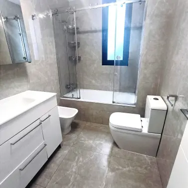 Sale of penthouse in Estepona