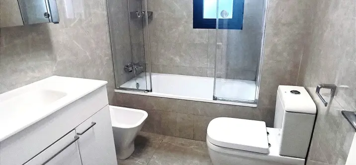 Sale of penthouse in Estepona 1