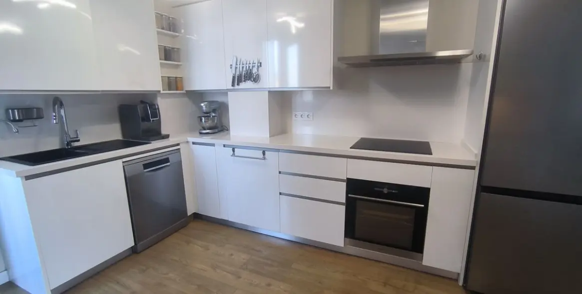 Sale of penthouse in Estepona 19