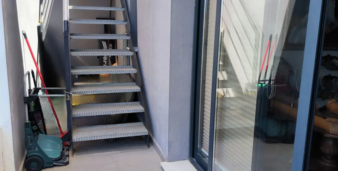 Sale of penthouse in Estepona 53