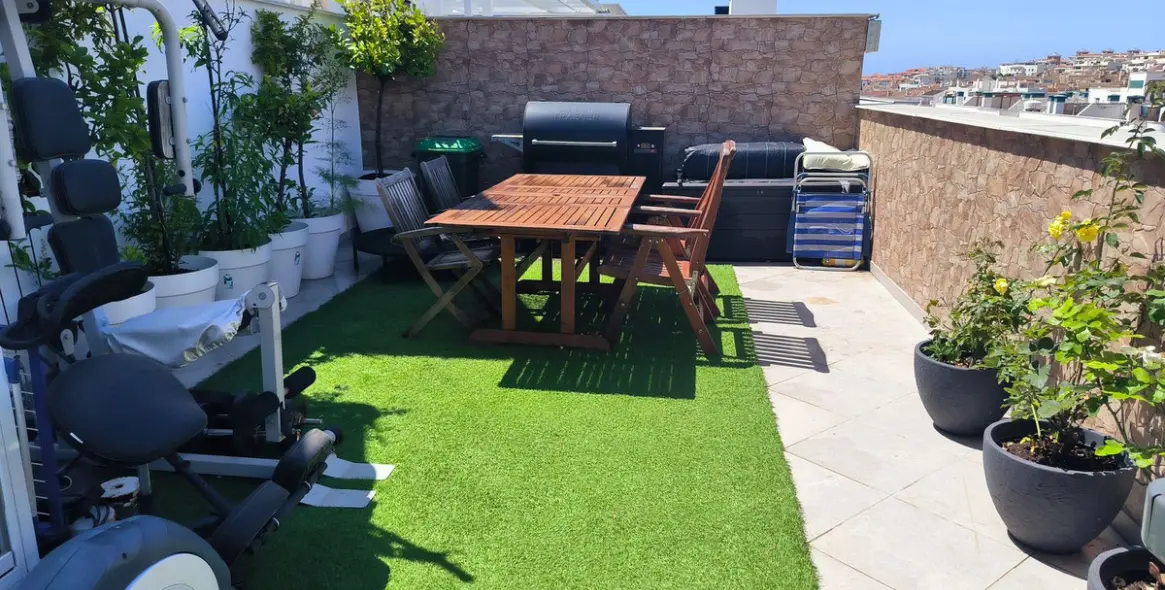 Sale of penthouse in Estepona 57