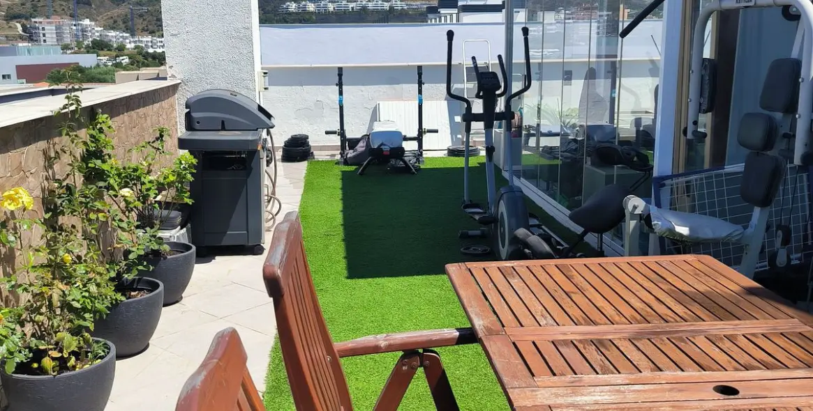 Sale of penthouse in Estepona 58