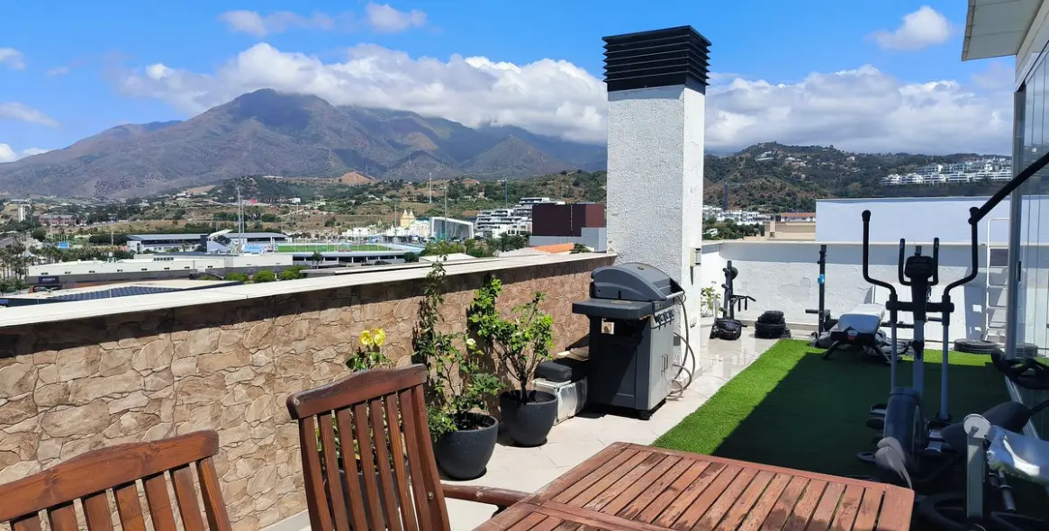 Sale of penthouse in Estepona 60