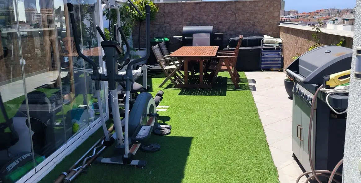 Sale of penthouse in Estepona 65