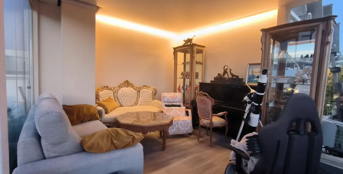 Sale of penthouse in Estepona 74