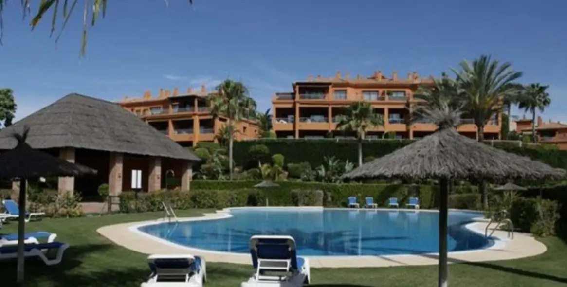 Long-term rent of penthouse in Atalaya 3
