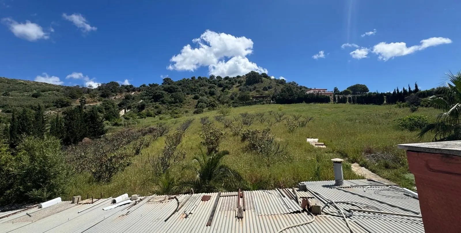 Продажа  жилого участка в Estepona 1