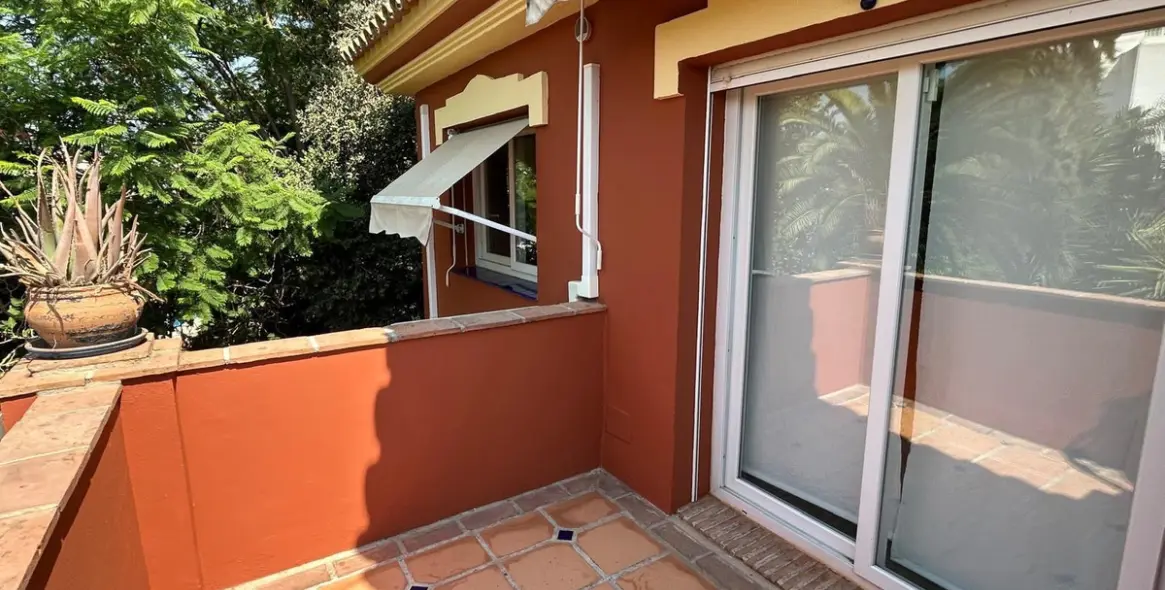 Venta de casa pareada en Benahavís 38