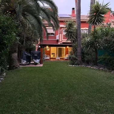Venta de casa pareada en Benahavís
