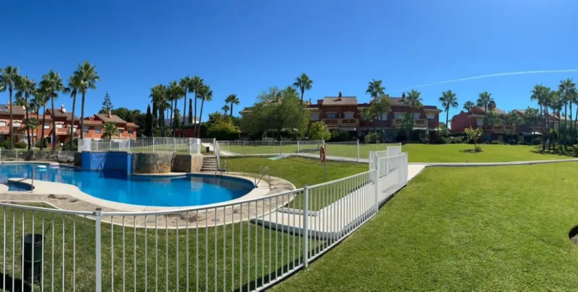 Venta de casa pareada en Benahavís 16